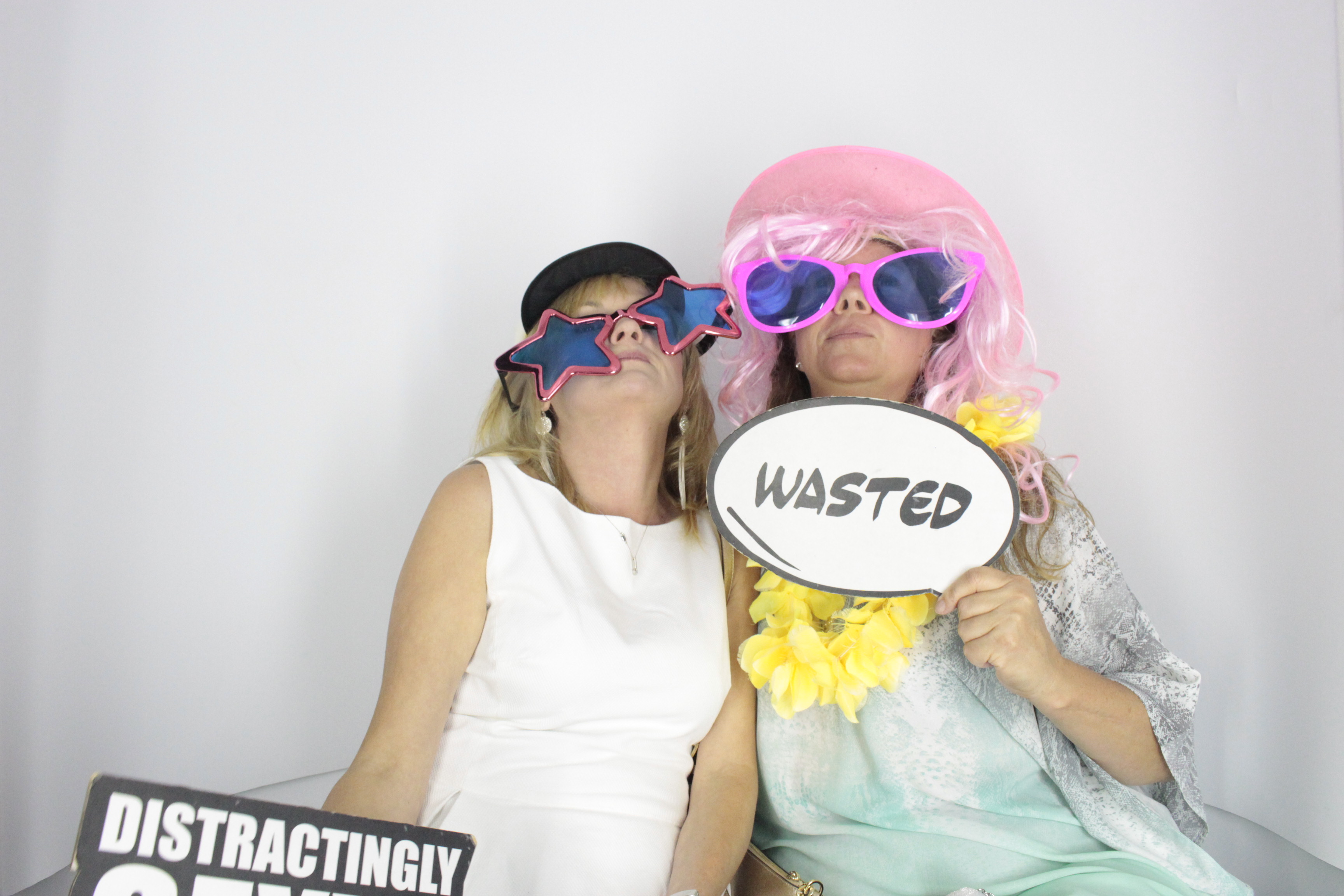 Nadine 40th Birthday  | View more photos from the event at gallery.myphotoboothexperience.co.uk/u/MyPhotoBoothExperienceLtd/Nadine-40th-Birthday
